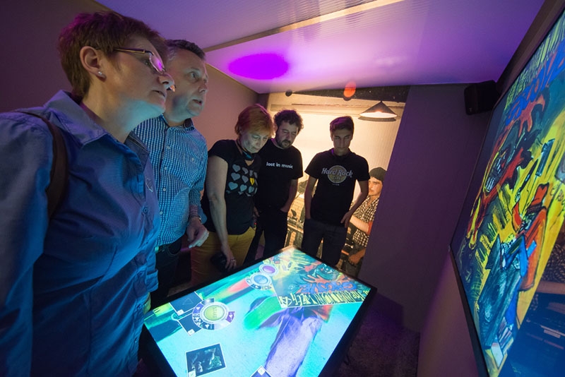 MultiTouch Apps im Rock & Pop Museum in Gronau